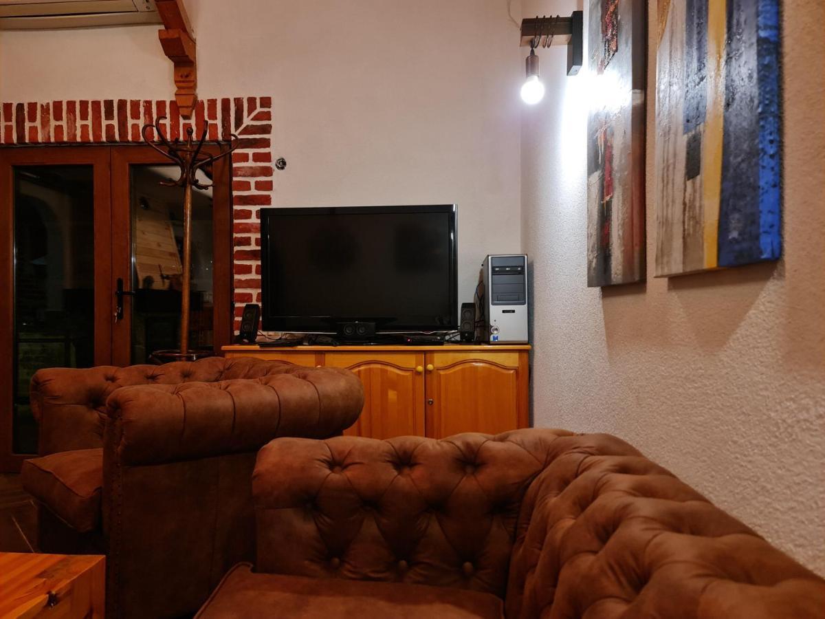 Къща За Гости Каза Роза - Swiss Style Chalet Casa Rosa Guest House Kyustendil Luaran gambar