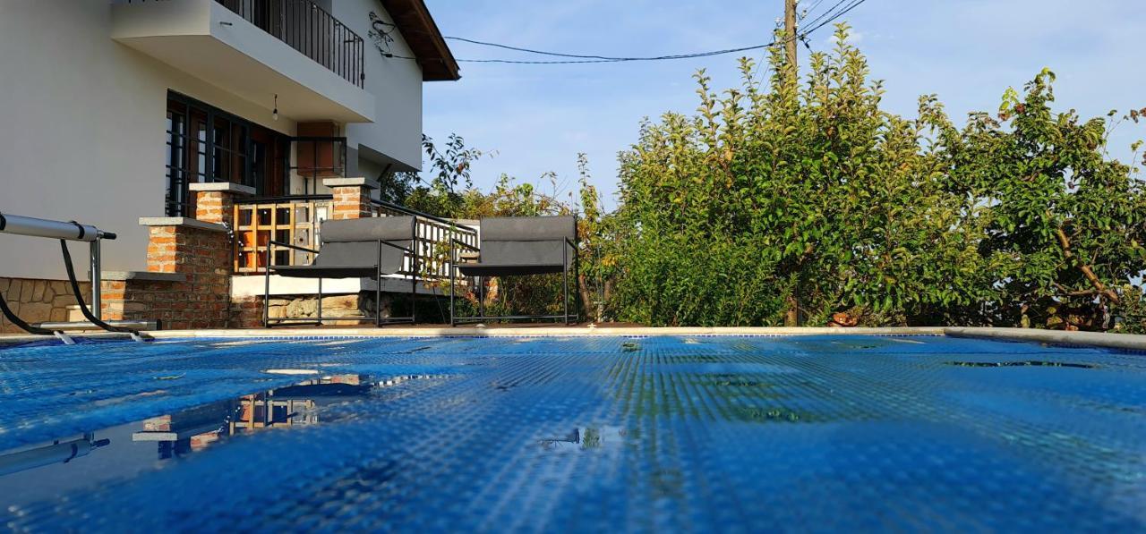 Къща За Гости Каза Роза - Swiss Style Chalet Casa Rosa Guest House Kyustendil Luaran gambar